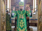 В праздник Входа Господня в Иерусалим епископ Дионисий совершил Божественную литургию в Ильинском кафедральном соборе Россоши