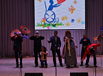 В Международный день инвалидов в Павловске прошел концерт и благотворительная акция
