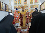 Преосвященнейший епископ Дионисий совершил Божественную литургию в Костомаровском монастыре