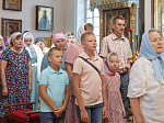 Епископ Дионисий 21 июля, в день празднования Казанской иконы Божией Матери, совершил Божественную литургию в Казанском храме пгт Каменка, центре Каменского благочиния