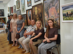 В выставочном зале Острогожского музея прошла презентация новой фотовыставки «Жена Героя»