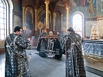 В Великий Пяток Страстной седмицы Глава Воронежской митрополии совершил совершил в Благовещенском кафедральном соборе Великую вечерню с чином изнесения Плащаницы Христа Спасителя