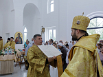 Правящий Архиерей совершил первую Божественную литургию в новопостроенном храме во имя первоверховного апостола Павла города Павловска