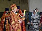 Архипастырь возглавил пасхальную утреню в храме Покрова Пресвятой Богородицы с. Ливенка Павловского благочиния
