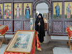 Епископ Россошанский и Острогожский Дионисий совершил Божественную литургию в Воскресенском соборе Белогорского епархиального мужского монастыря