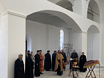 В Белогорском мужском монастыре был совершен праздничный молебен в воссозданном Воскресенском соборе
