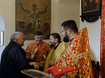 В понедельник Светлой седмицы епископ Дионисий совершил Литургию в храме Покрова Пресвятой Богородицы города Павловска