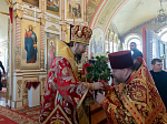 Преосвященнейший Дионисий епископ Россошанский и Острогожский совершил Литургию в храме Архистратига Божия Михаила г. Острогожска