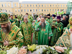 В канун праздника обретения мощей прп. Сергия Радонежского епископ Дионисий сослужил Патриарху Кириллу за всенощным бдением в Троице-Сергиевой лавре