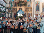 В храме святого благоверного князя Александра Невского города Калач состоялся рождественский утренник