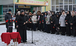 Клирик Калачеевского благочиния принял участие в открытии памятных досок погибшим участникам специальной военной операции