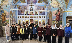 Для учащихся Заброденской школы организовали познавательную экскурсию в храм Успения Пресвятой Богородицы города Калач