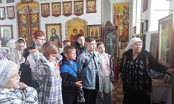 Верхнемамонские школьники посетили с экскурсией храм святых бессребреников Космы и Дамиана