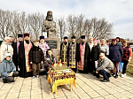 Соборная панихида духовенства Россошанского церковного округа в слободе Караяшник