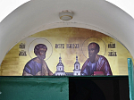 В храме святых апостолов Петра и Павла села Петропавловка состоялась установка надвратных икон
