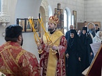 Преосвященнейший епископ Дионисий совершил Божественную литургию в Костомаровском монастыре