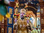 Епископ Россошанский и Острогожский Дионисий в числе сонма Архипастырей совершил Божественную литургию в Благовещенском кафедральном соборе г. Воронежа