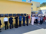 Настоятель храма Архистратига Божия Михаила села Воробьевка иерей Игорь Подопригорин поздравил учащихся и коллектив МКОУ «Воробьевская СОШ» с 90-летним юбилеем школы