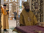 Епископ Россошанский и Острогожский Дионисий совершил Божественную литургию в Свято-Троицком соборе Раифского Богородицкого мужского монастыря
