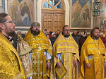 Епископ Дионисий совершил Божественную литургию в Свято-Троицком соборе Серафимо-Дивеевского монастыря с. Дивеево Нижегородской области