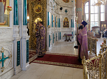 В канун праздника Воздвижения Креста Господня Преосвященнейший епископ Дионисий совершил всенощное бдение в Ильинском кафедральном соборе города Россоши