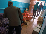 Настоятель храма и волонтеры Острогожска собрали более тонны гуманитарной помощи для фронта