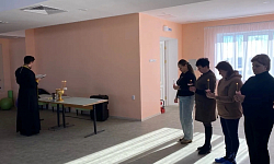 Клирик Богучарского благочиния совершил чин освящения Дома культуры в селе Митрофановка Кантемировского района