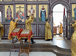 Епископ Россошанский и Острогожский Дионисий совершил Божественную литургию в Воскресенском соборе Белогорского епархиального мужского монастыря
