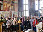 В праздник Входа Господня в Иерусалим епископ Дионисий совершил Божественную литургию в Ильинском кафедральном соборе Россоши