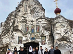 Состоялась паломническая поездка воспитанников воскресной группы и учащихся школы из села Воробьевка в Костомаровский Спасский монастырь