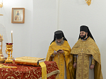Епископ Дионисий совершил воскресное богослужение в Воскресенском соборном храме Белогорского мужского монастыря