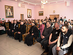 Правящий Архиерей встретился с родителями и воспитанниками воскресной школы «Добро» при Свято-Ильинском кафедральном соборе города Россоши