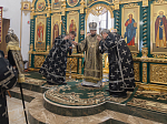 В Великий понедельник епископ Дионисий совершил литургию Преждеосвященных Даров в храме преподобного Сергия, игумена Радонежского, п.г.т. Подгоренский