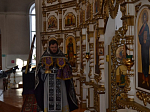 В день празднования в честь иконы Божией Матери, именуемой «Державная», в Свято-Митрофановском храме совершили великопостное богослужение