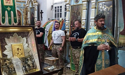 В село Трехстенки прибыл святой образ Богородицы «Избавительница от бед»