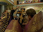 В канун праздника Воздвижения Креста Господня Преосвященнейший епископ Дионисий совершил всенощное бдение в Ильинском кафедральном соборе города Россоши