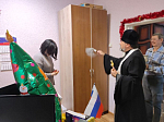Священник поздравил сотрудников администрации Кантемировского муниципального района с праздником Крещения Господня
