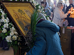 В праздник Входа Господня в Иерусалим глава Россошанской епархии совершил Литургию в Свято-Ильинском кафедральном соборе города Россоши