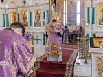 Преосвященнейший епископ Дионисий совершил Божественную литургию в Ильинском кафедральном соборе г. Россошь