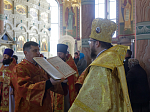 Глава Россошанской епархии возглавил служение Божественной литургии в Свято-Ильинском кафедральном соборе города Россоши