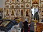 В день празднования в честь иконы Божией Матери, именуемой «Державная», в Свято-Митрофановском храме совершили великопостное богослужение