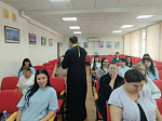 Клирик благочиния посетил женскую консультацию Россошанской ЦРБ