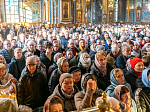 Епископ Россошанский и Острогожский Дионисий в числе сонма Архипастырей совершил Божественную литургию в Благовещенском кафедральном соборе г. Воронежа