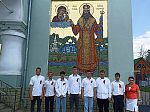 В Острогожске прошла патриотическая акция «Лента Победы» с участием православной молодежи и студентов