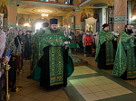 В канун праздника Входа Господня в Иерусалим Архипастырь совершил всенощное бдение в Свято-Ильинском кафедральном соборе города Россоши
