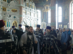 Преосвященнейший епископ Дионисий совершил в Свято-Ильинском кафедральном соборе города Россоши последнюю в этом году Литургию Преждеосвященных Даров