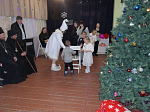 Епископ Россошанский и Острогожский Дионисий посетил Архиерейскую Рождественскую елку в драматическом театре «Рамс» города Россошь