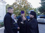 Епископ Россошанский и Острогожский Дионисий благословил на вступление в брак Арсения Белова и Евгению Троцевскую