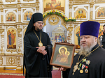 Архипастырь возглавил торжества, посвященные 20-летию со дня Великого освящения храма во имя святителя Митрофана, первого епископа Воронежского села Верхний Мамон