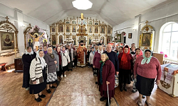 В Георгиевском храме села Терновое Острогожского района молитвенно отметили престольный праздник